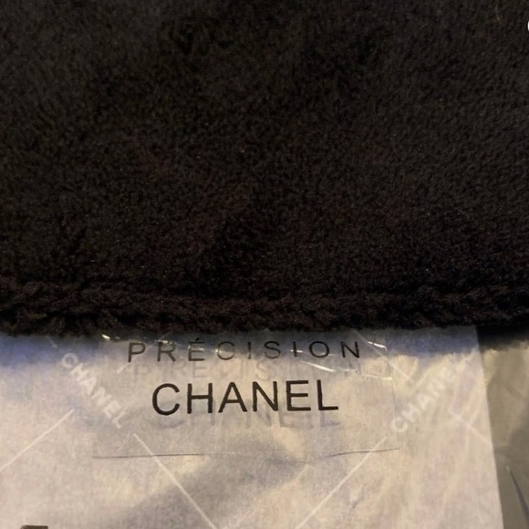 CHANEL Black Crossbody or Shoulder Bag NWT - Picture 8 of 12